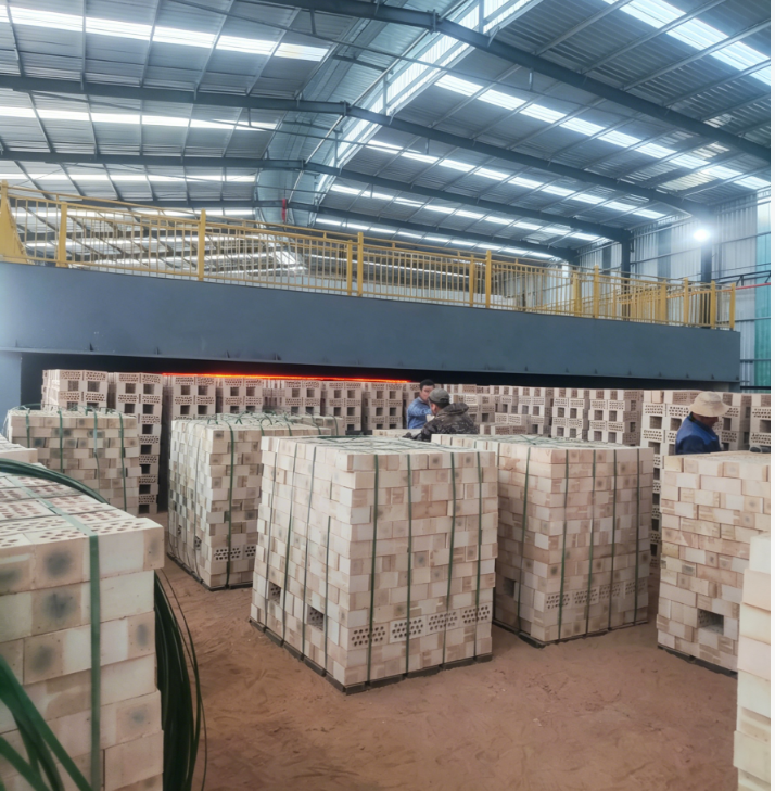 亚新窑炉承建！乌兹别克斯坦17.3米超大断面移动式隧道窑顺利出砖